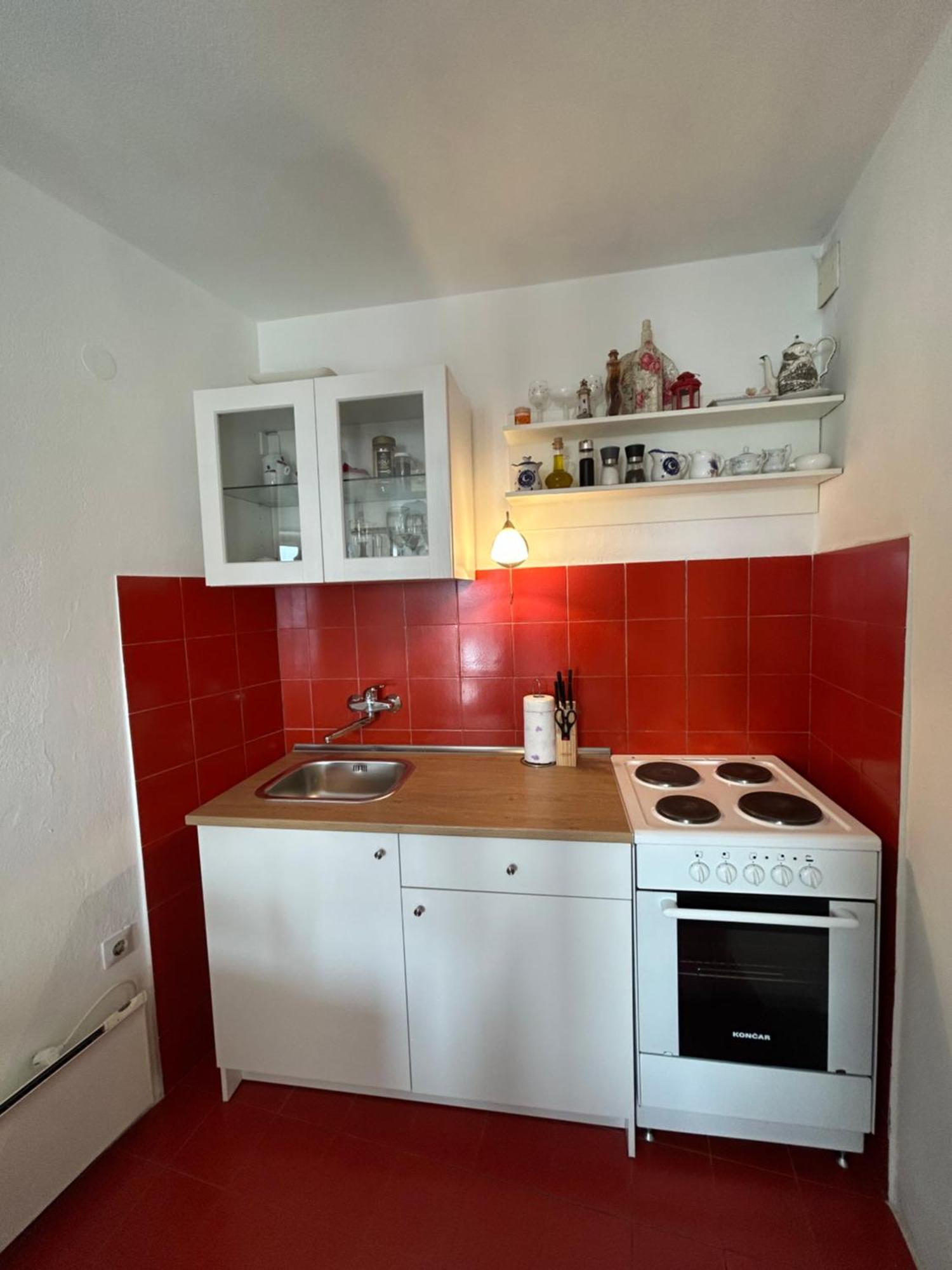 Seafront Studio Apartment+Balcony Подгора Екстериор снимка