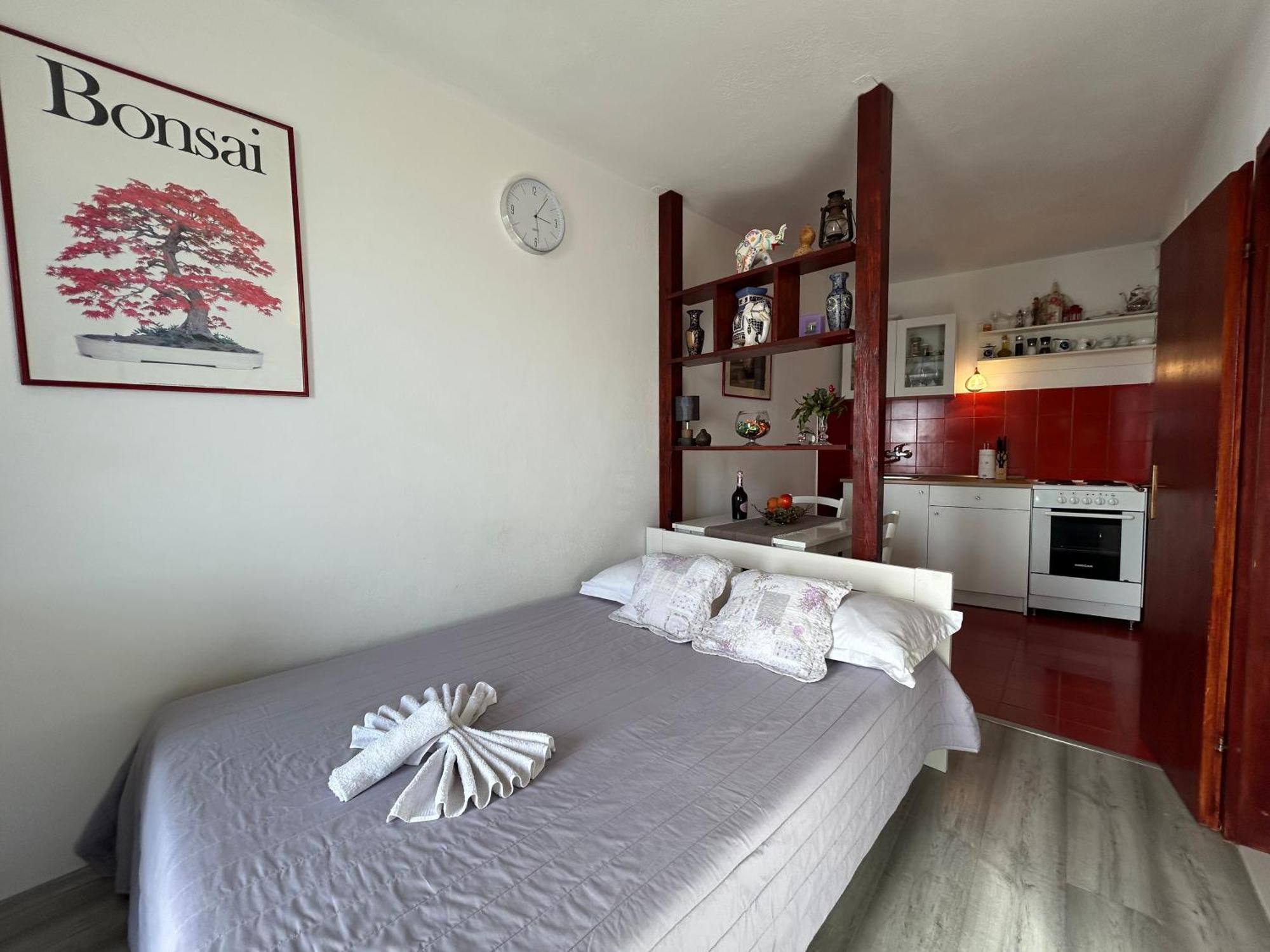 Seafront Studio Apartment+Balcony Подгора Екстериор снимка