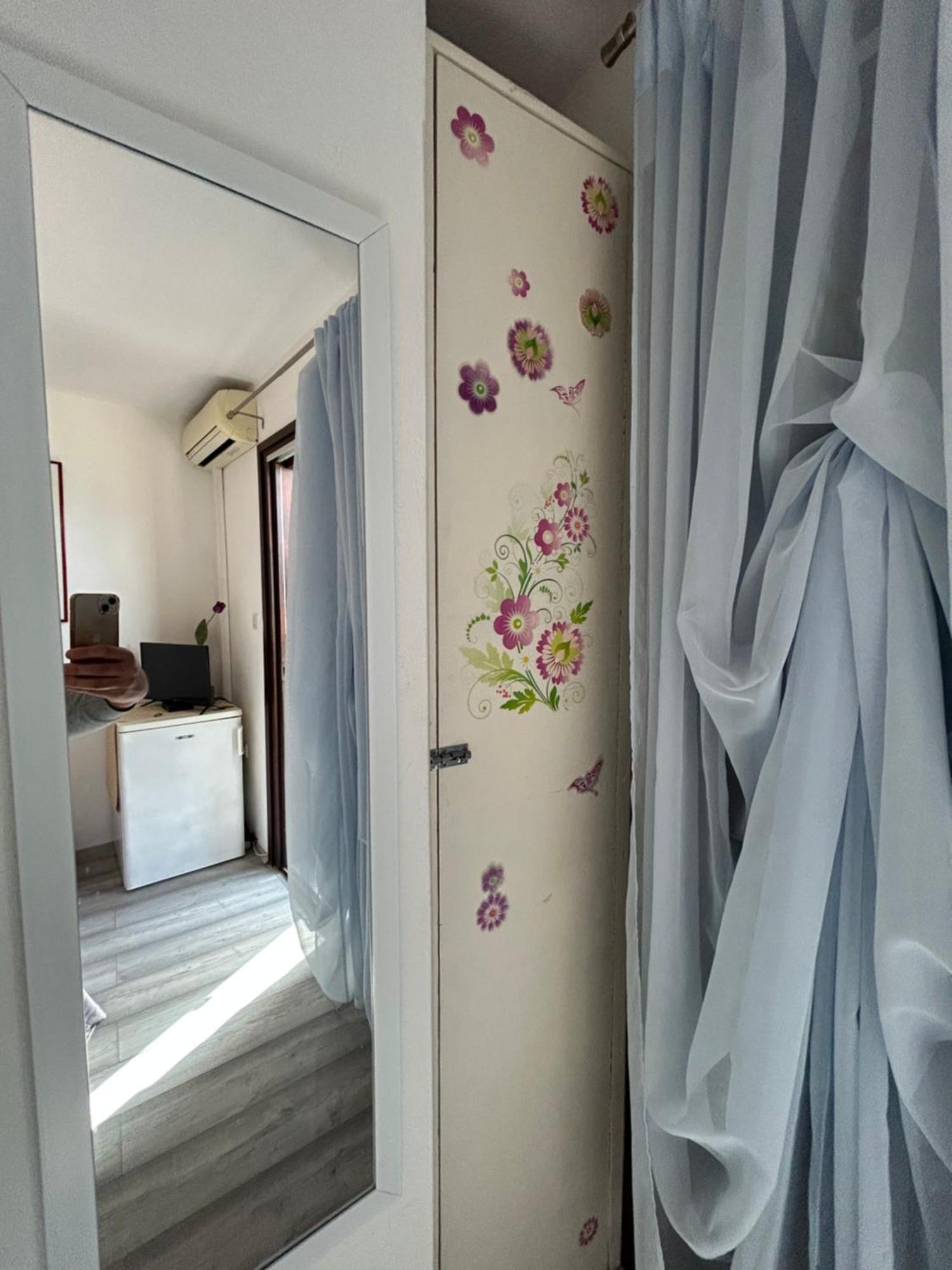 Seafront Studio Apartment+Balcony Подгора Екстериор снимка